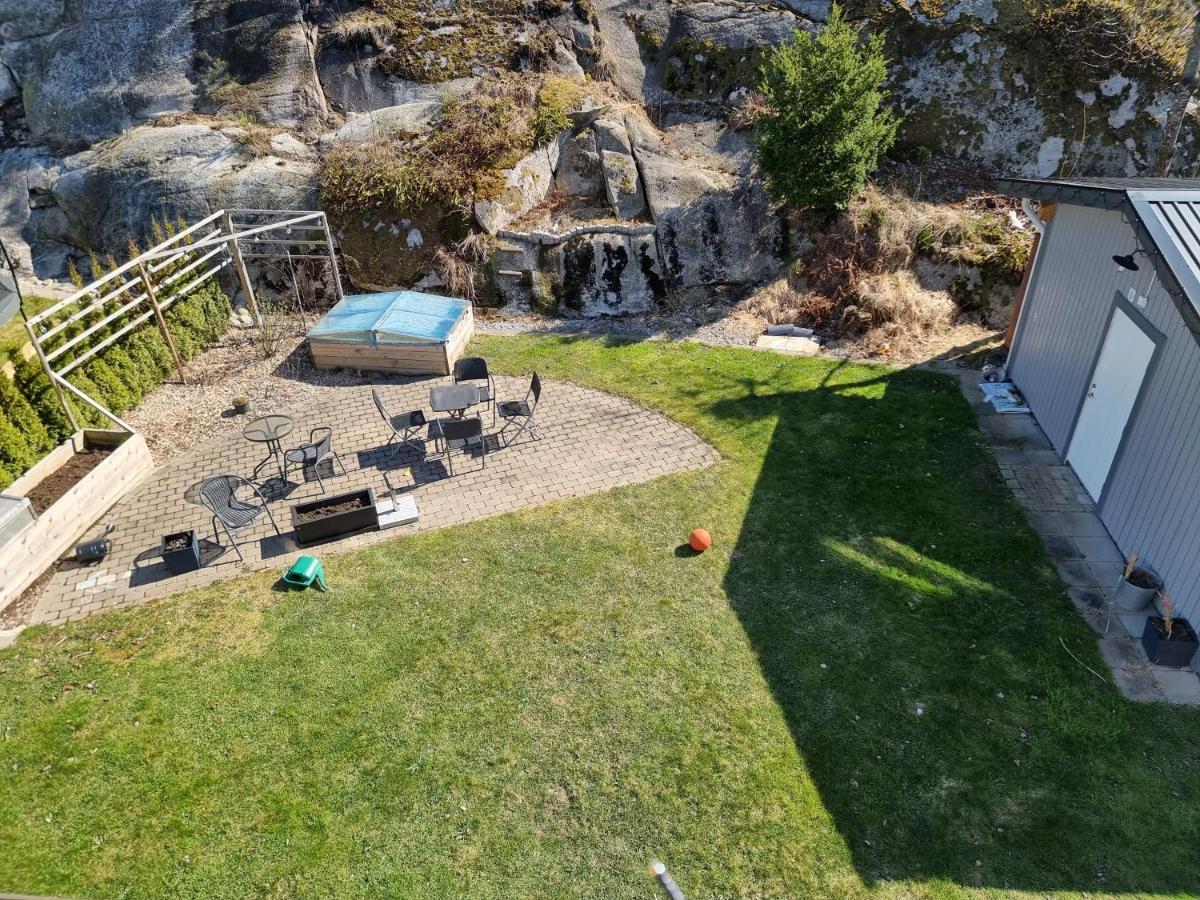 Trevlig Laegenhet Naera Stroemstad Centrum Bagian luar foto