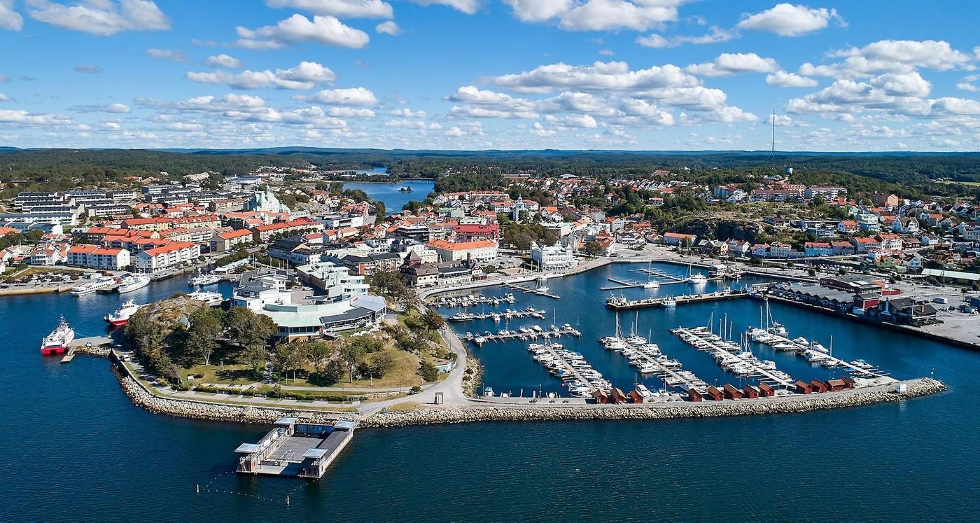 Trevlig Laegenhet Naera Stroemstad Centrum Bagian luar foto